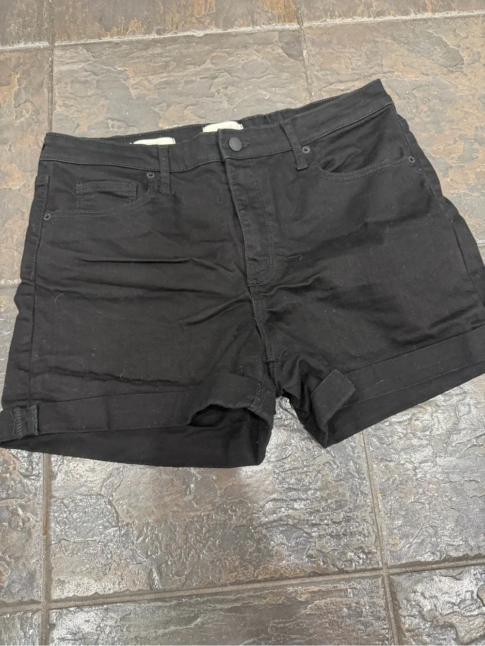 Universal Thread Black Denim Shorts Size 12/31 High Rise Cuffed Stretch Shorts